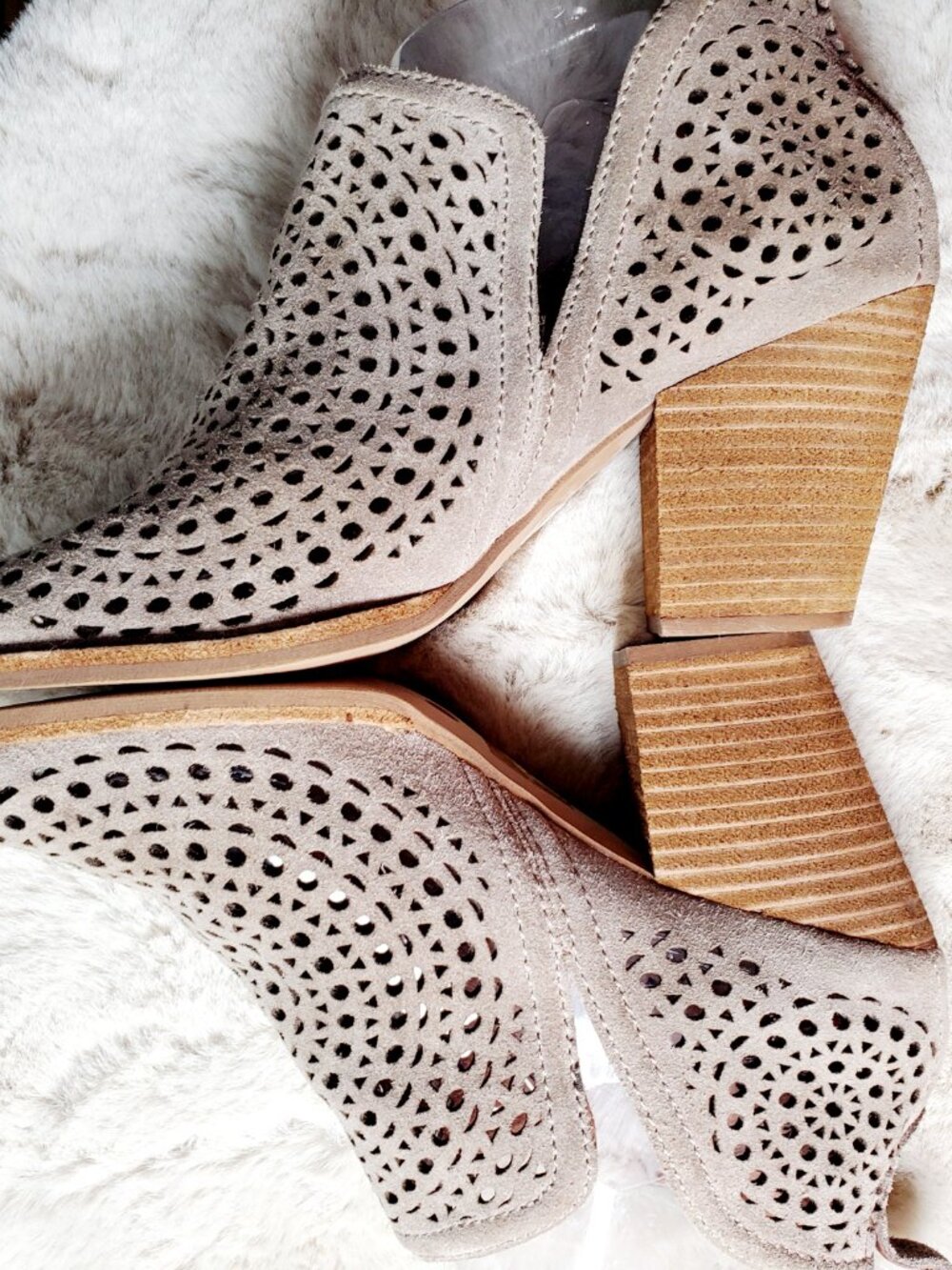 Jeffrey Campbell Perforated Suede Ankle Boots Tan Boho Western Coastal Cowgirl 9 - Picture 3 of 14